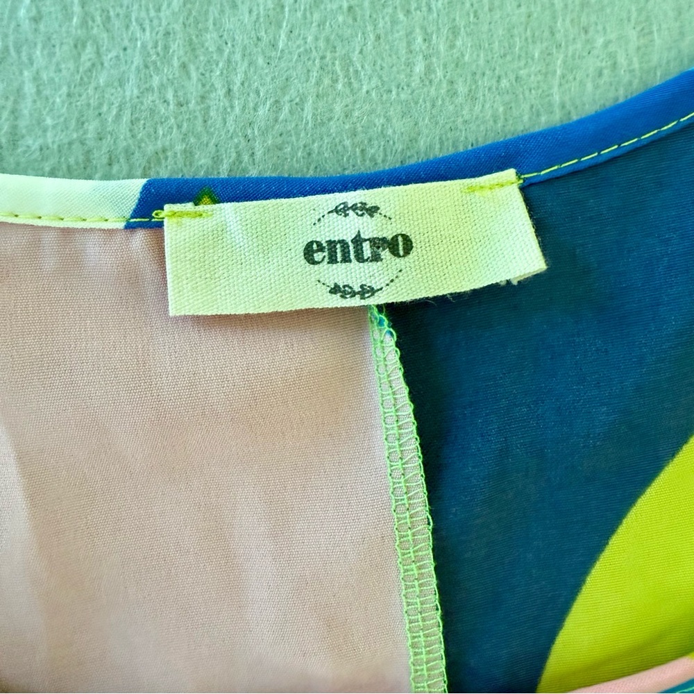 Entro Colorful Abstract Print Top - Picture 4 of 6
